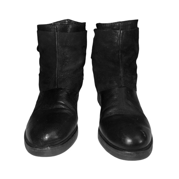 Vera Wang Moto Boots - Picture 2 of 10